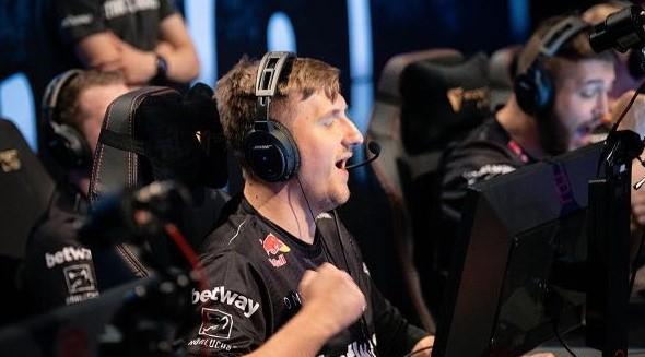 网手形与后 网手形与后